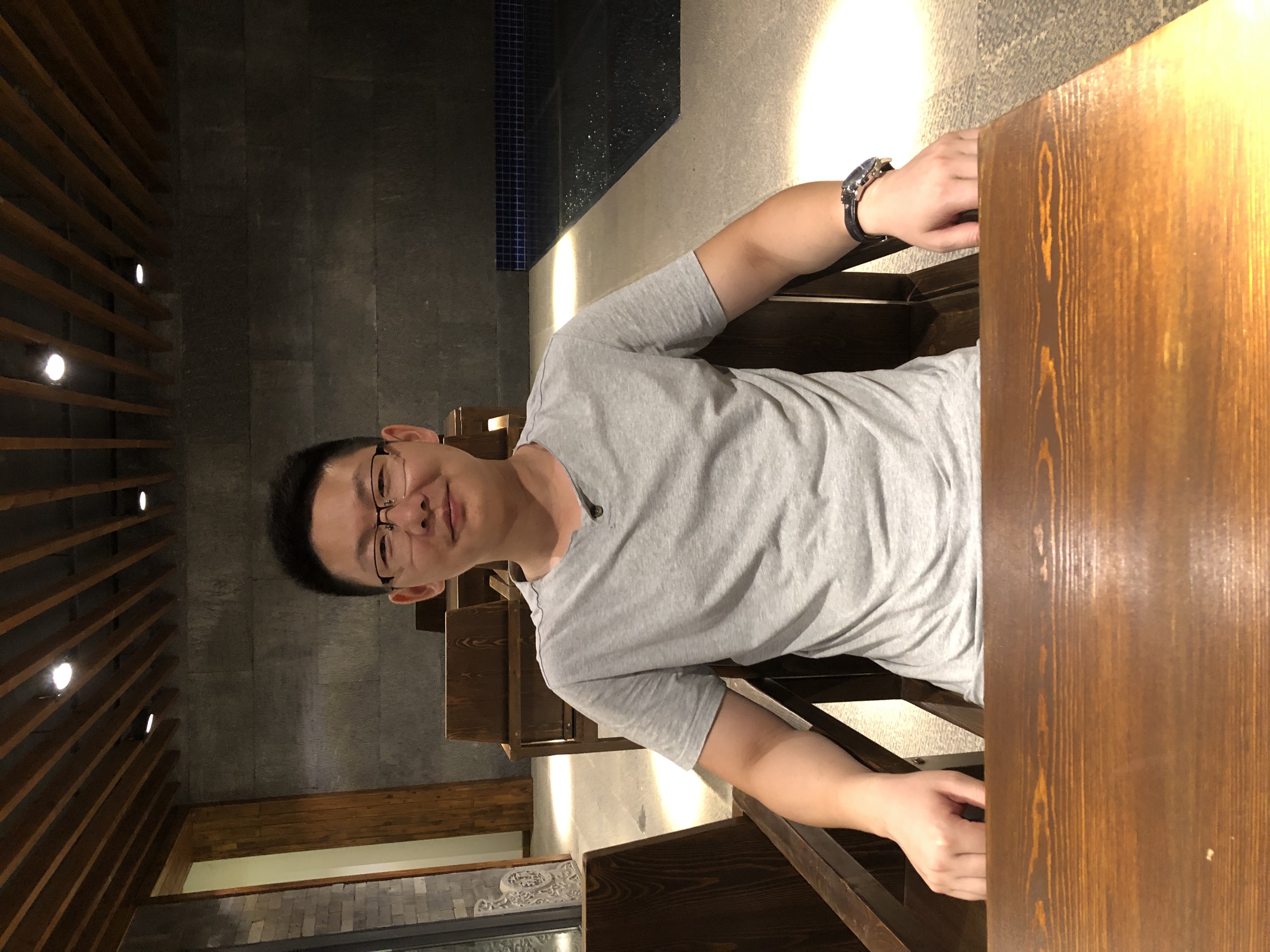 【中国尊龙官方药业30周年人物专访】同心30载 同行中国尊龙官方人——（二十八）罗鸣： 我学习 我成长 我快乐 我为中国尊龙官方作贡献